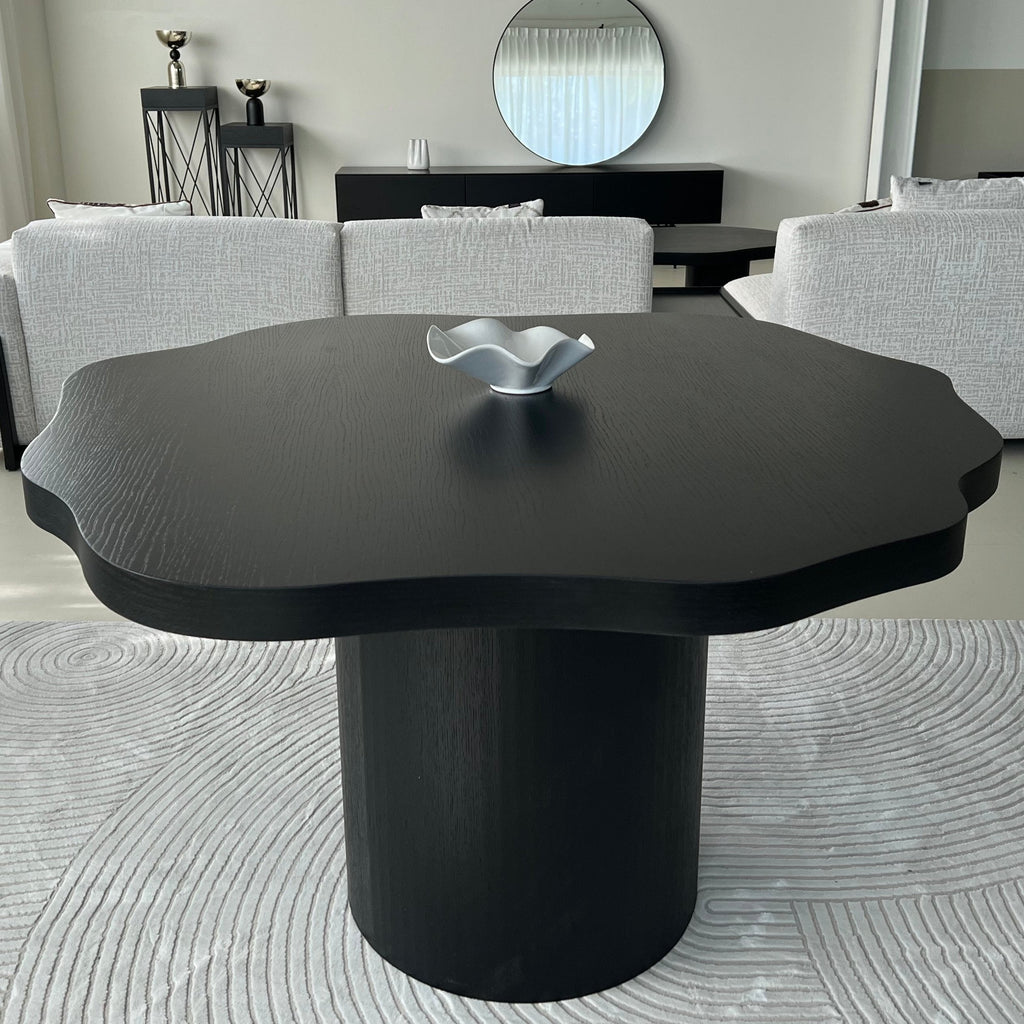 Bugatti Yemek Masası – Yuvarlak, Siyah Meşe