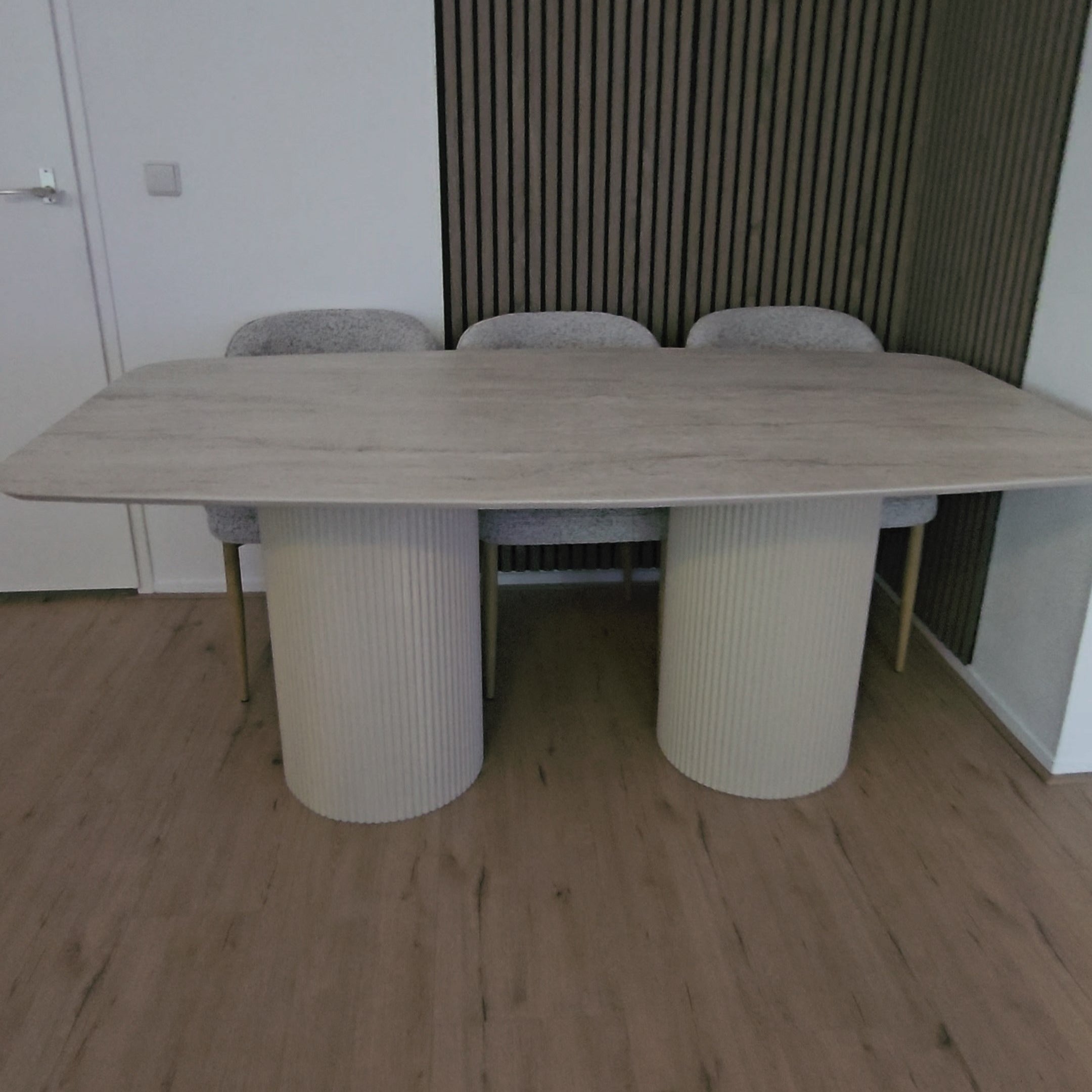Danish Oval Yemek Masası – Tweety Ayak, Traverten HPL